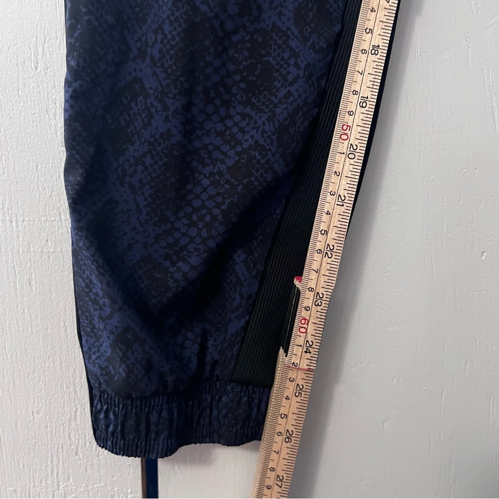 Athleta Brooklyn Blue Python Snake Print Joggers … - image 5